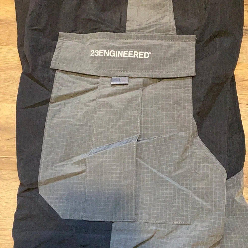 Jordan windbreaker cargo pants